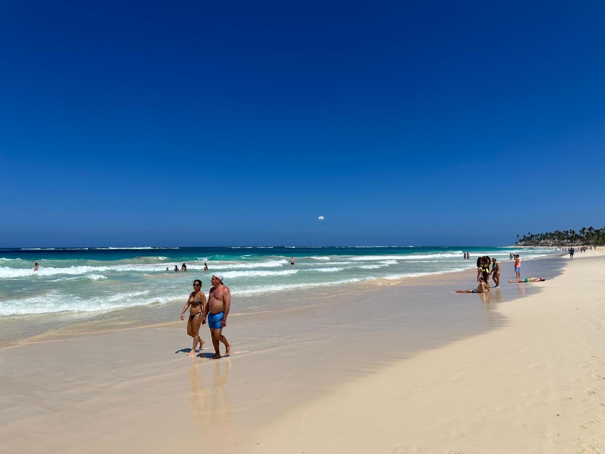 Punta Beach Bavaro Hotel Apartamentos Пунта-Кана Экстерьер фото