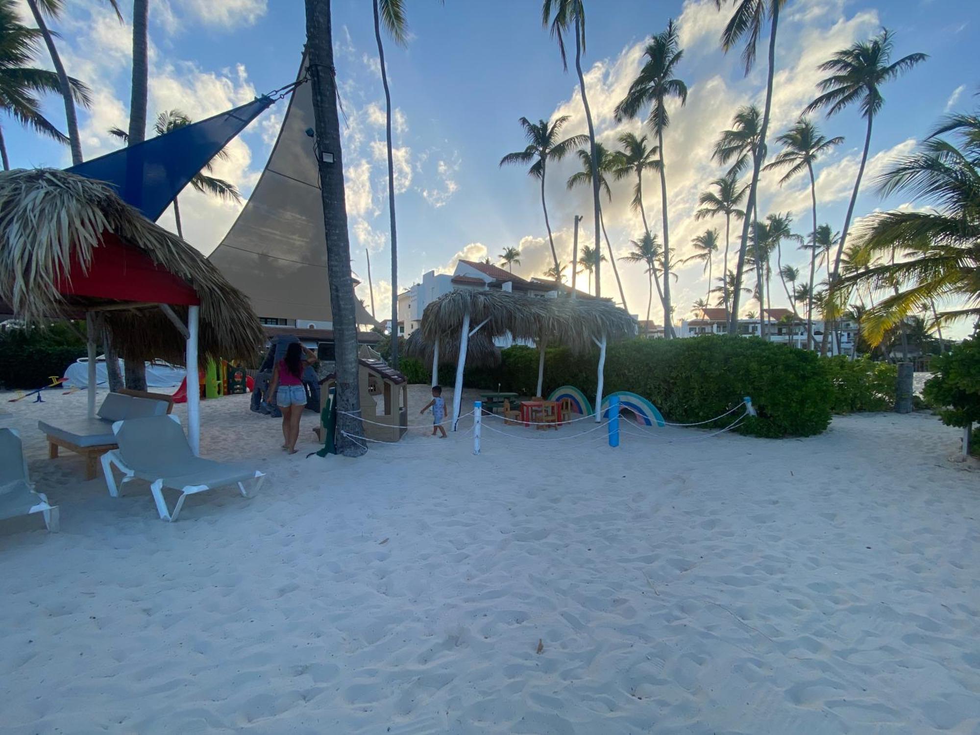 Punta Beach Bavaro Hotel Apartamentos Пунта-Кана Экстерьер фото